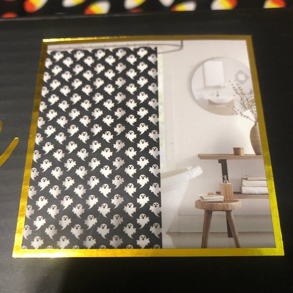 Halloween shower curtain - Picture 2 of 2